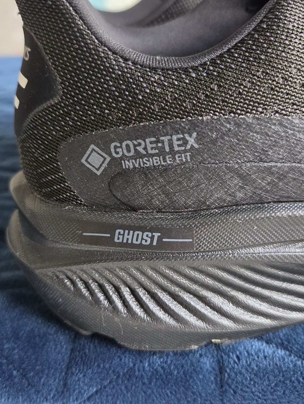 Brooks Womens  Black Ghost 17 GTX - Picture 7 of 8